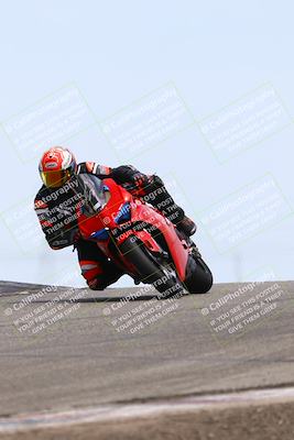 media/May-26-2025-Lets Ride (Mon) [[3bf1de1d65]]/C Group/1140am (Grapevine)/